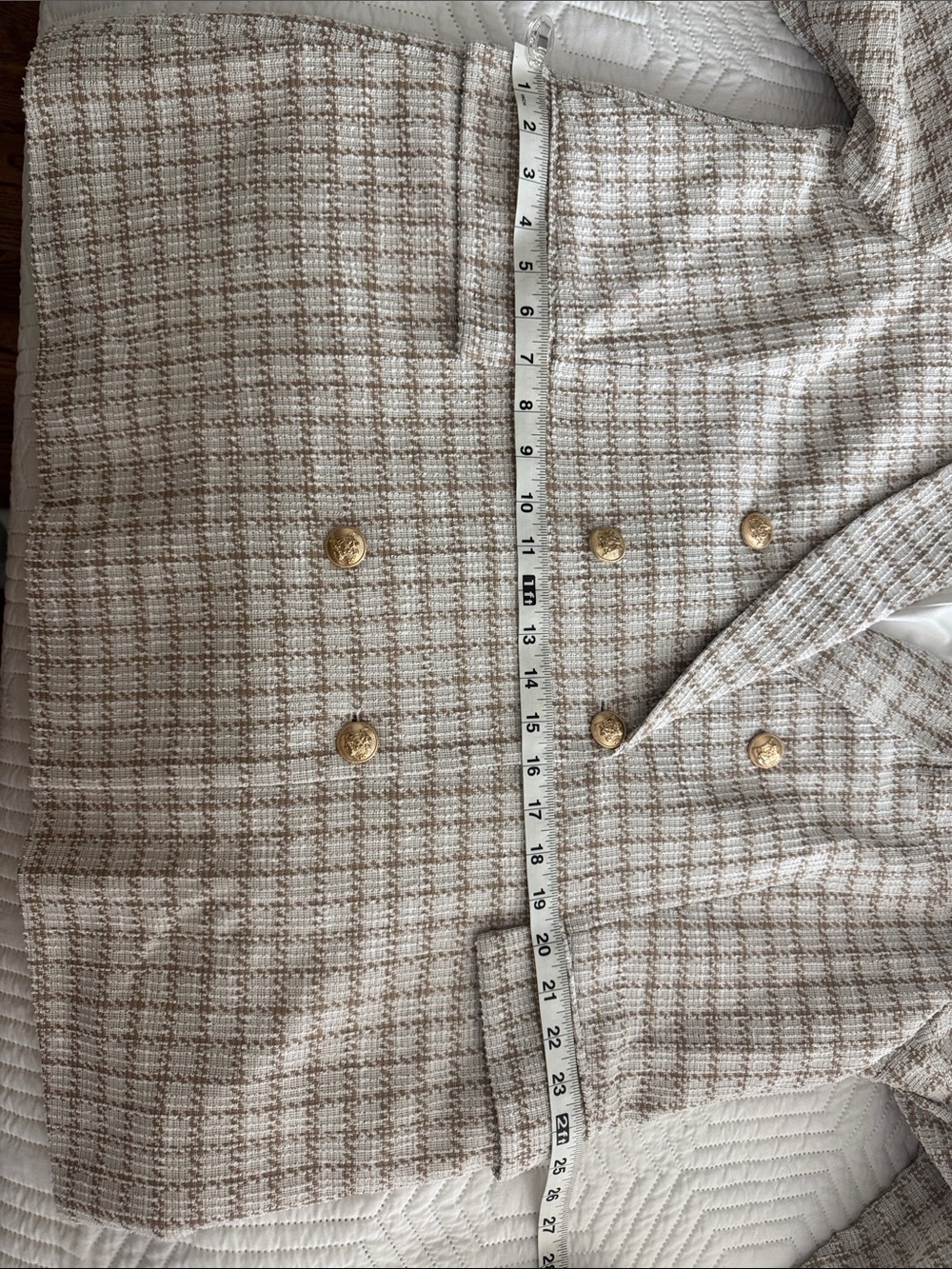Tailored Double-Breasted Houndstooth Blazer in Cream & Tan - Picture 4 of 8